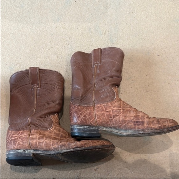 Justin Boots Distressed Brown Western Boots - Picture 1 of 7